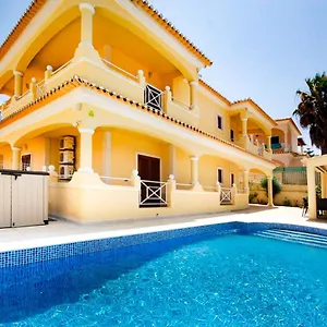 https://apartamentos-alice.hotelaalgarve.com